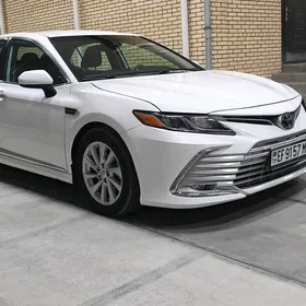 Toyota Camry 2022