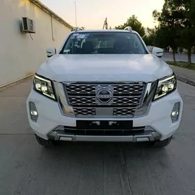 Nissan Navara 2024