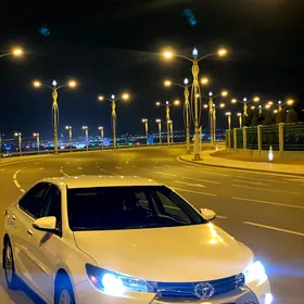 Toyota Camry 2016