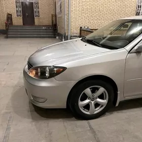 Toyota Camry 2004