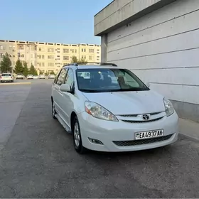Toyota Sienna 2008