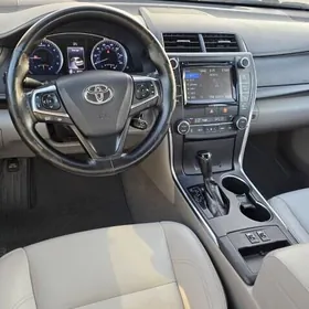 Toyota Camry 2016