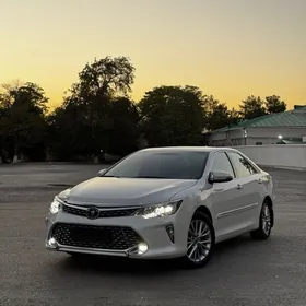 Toyota Camry 2017
