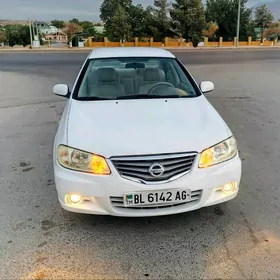 Nissan Sunny 2010