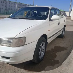Toyota Carina 1993