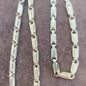 gyzyl bolt