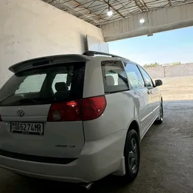 Toyota Sienna 2006
