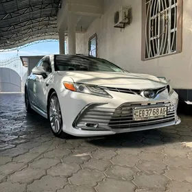 Toyota Camry 2017