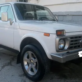 Lada Niva 2008