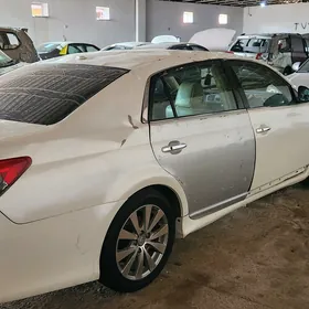 Toyota Avalon 2011