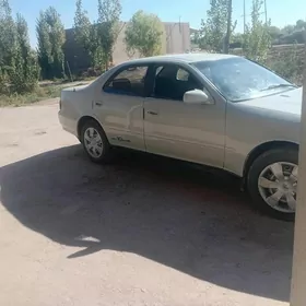 Toyota Cresta 1992
