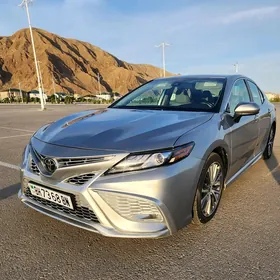 Toyota Camry 2020
