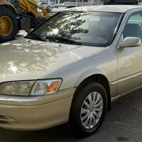 Toyota Camry 1999