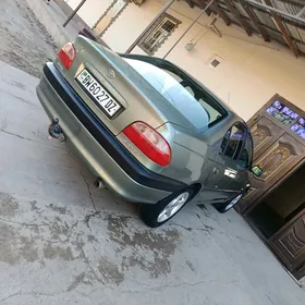 Toyota Avensis 2001