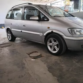 Opel Zafira 2001