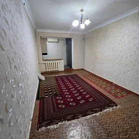11мкр 2эт 1ком 42м2 Срочно
