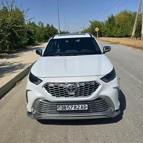 Toyota Highlander 2022