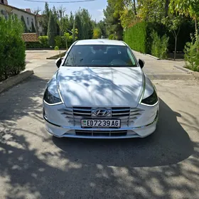 Hyundai Sonata 2020