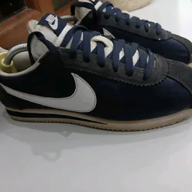 Nike Krasofka