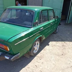 Lada 2103 1986