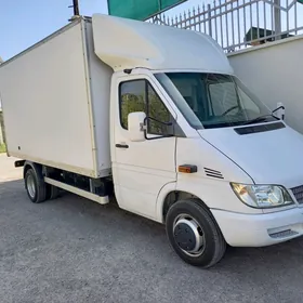 Mercedes-Benz Sprinter 2500 2003