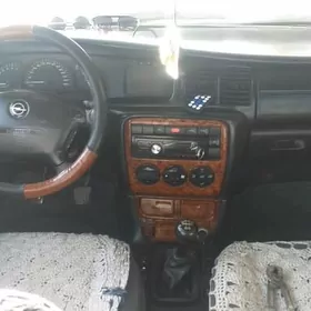 Opel Vectra 1996
