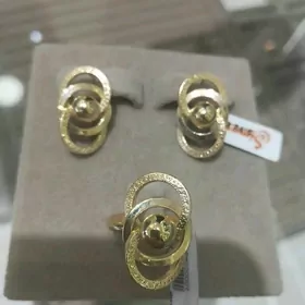 Gyzyl komplekt