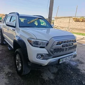 Toyota Tacoma 2016