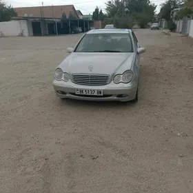 Mercedes-Benz C250 2003