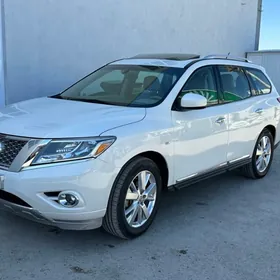 Nissan Pathfinder 2013