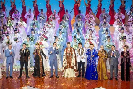 Aşgabatda Mukamlar köşgünde Türkmenistanyň Prezidentiniň doglan gününiň şanyna konsert geçirildi
