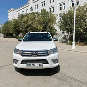 Toyota Hilux 2020