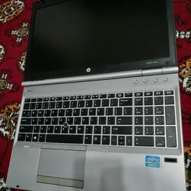 HP i7 noutbuk