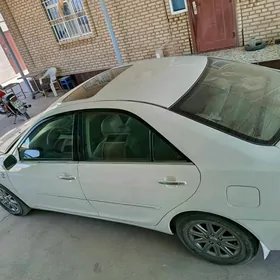 Toyota Camry 2004