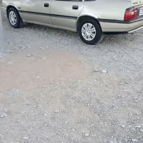 Opel Vectra 1990