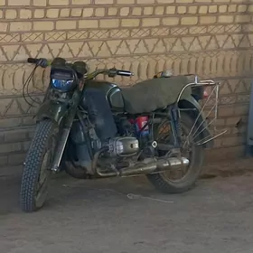 Ural 4320 1990