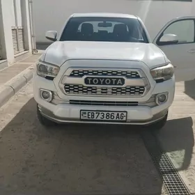 Toyota Tacoma 2017