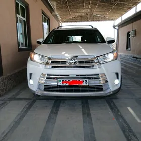 Toyota Highlander 2018