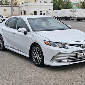 Toyota Camry 2022