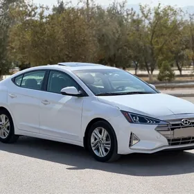 Hyundai Elantra 2020