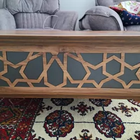 satlyk stolпродается стол