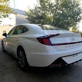 Hyundai Sonata 2021