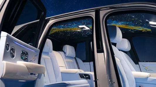 Rolls-Royce создал Cullinan со звёздным небом в потолке