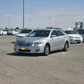 Toyota Camry 2011