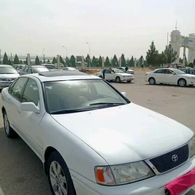Toyota Avalon 1999