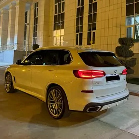 BMW X5 2021