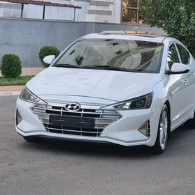 Hyundai Elantra 2019