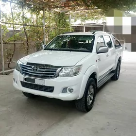Toyota Hilux 2013