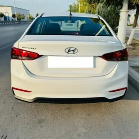 Hyundai Accent 2022