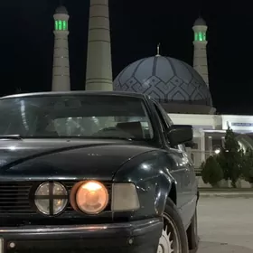 BMW 7 Series 1992